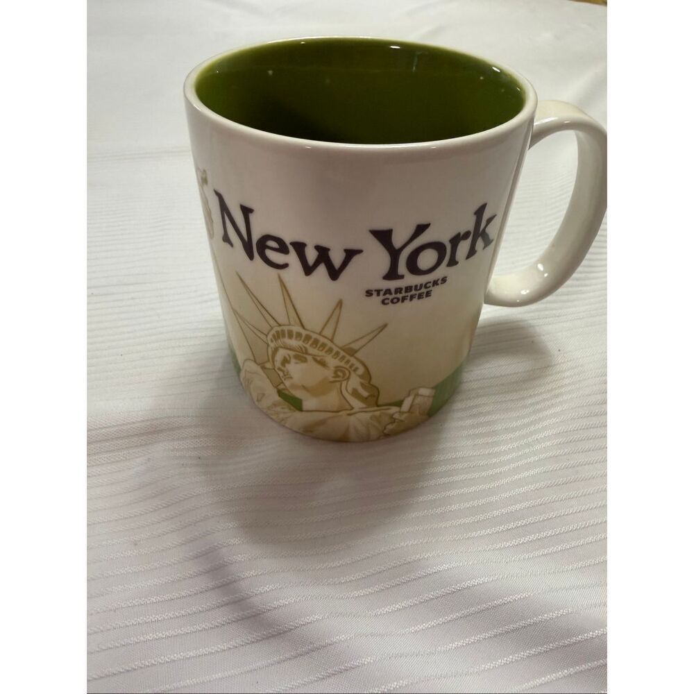 2011 Starbucks New York Global Icon City Collector Series Mug 16oz Green